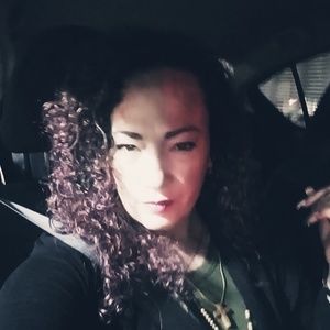 Meet your Posher, Brenda